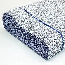 Úžitkový textil - Modré ornamenty na bielej - obliečka na anatomický vankúš - 15711759_