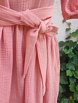 Šaty - Mušelínové oversize maxi šaty s viazačkou (rôzne farby) - 15713693_