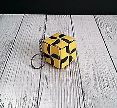Kľúčenky - Prívesok kocka  (Žlto-čierny) - 15716643_