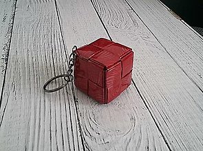 Kľúčenky - Prívesok kocka (Tmavočervený) - 15716702_