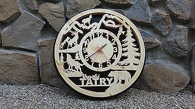 Hodiny - Drevené nástenné hodiny - tatranská príroda, priemer 50 cm - 15718352_