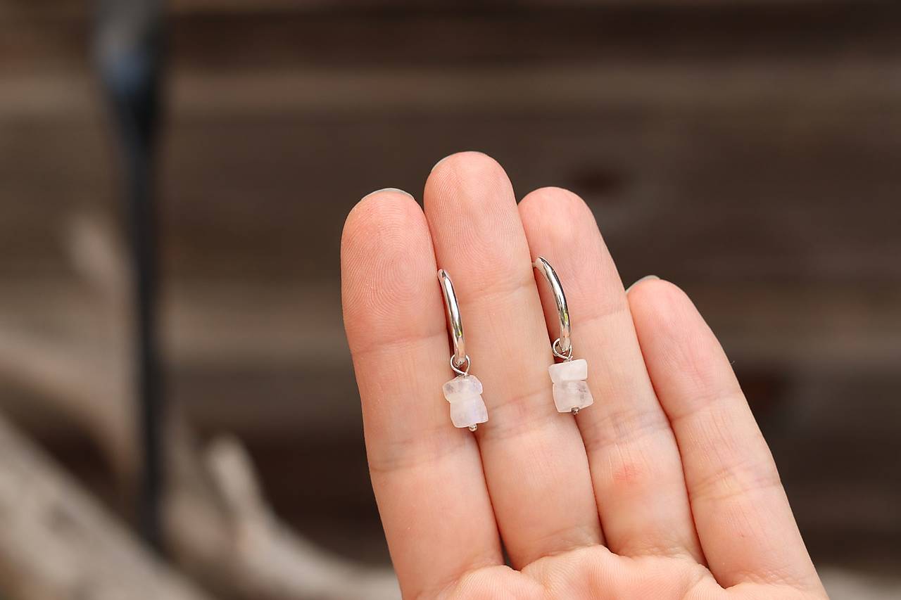 Náušnice kruhy - mesačný kameň