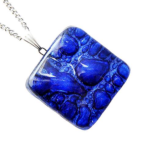 Náhrdelníky - Náhrdelník modrý, české bublinkové sklo, horizontálny - 15720694_