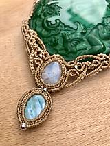 Náhrdelníky - Bohémsky náhrdelník s mesačným kameňom a larimarom - 15725280_