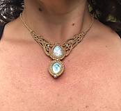 Náhrdelníky - Bohémsky náhrdelník s mesačným kameňom a larimarom - 15725283_
