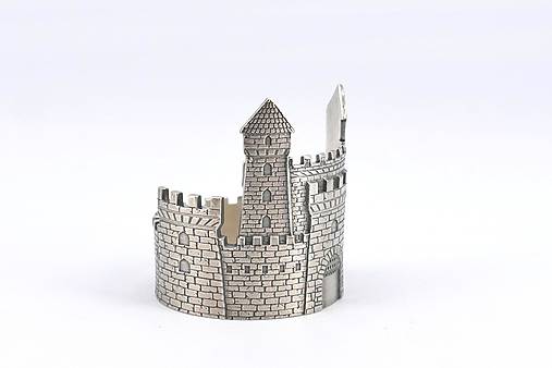 Stredoveký hrad - prsteň