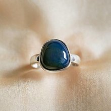 Prstene - Strieborný prsteň s modrým jantárom - 15728816_