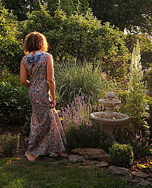 Šaty - "Večer v růžové zahradě", dlouhé šaty s autorskou aplikací a kapsami - 15729500_