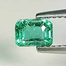 Minerály - Smaragd prirodny - 15732627_