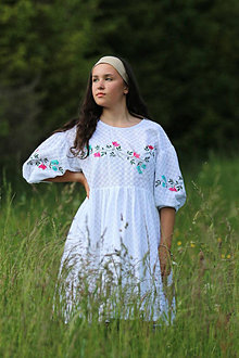Šaty - Biele vyšívané madeirové šaty Babie leto - 15732828_