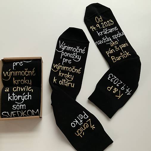 Maľované ponožky pre ženícha (s nápisom na narte aj nad členkom)