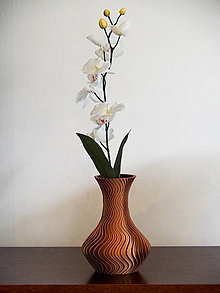 Dekorácie - Váza s elegantným špirálovým dizajnom / rôzne farby a veľkosti / dekorácia na Váš stôl - 15735500_