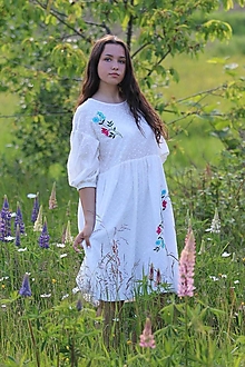 Šaty - Biele vyšívané madeirové šaty Pod jabloňou - 15735155_