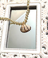 Náhrdelníky - Perlový náhrdelník s mušľou - 15738546_