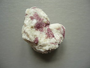 Minerály - Rubelit v křemeni 37 mm, č.38f - 15738944_