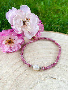 Náramky - Jemný náramok s perlou (Perla s ružovým turmalínom) - 15742777_