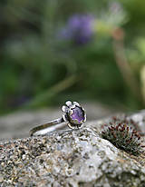 Prstene - Jemný prsteň s ametystom - 15743568_