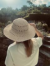 Čiapky, čelenky, klobúky - Letný slamený klobúk - 15747367_