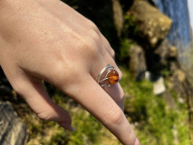 Prstene - Elegantný jantárový prsteň - 15748223_