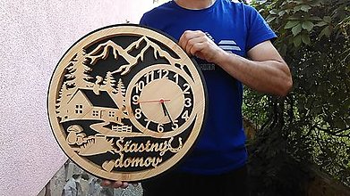 Hodiny - Drevené nástenné hodiny - Šťastný domov, 50 cm - 15751910_