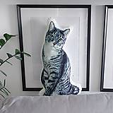 Úžitkový textil - Vankúš v tvare mačky - 15750414_