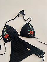 Plavky - Háčkované plavky čierne s vyšívaným ľudovým motívom - 15754273_