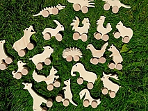 Drevené hračky- zvieratká na kolieskach
