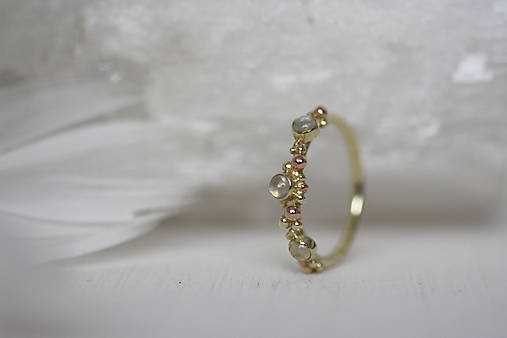 Zlatý prsteň s mesačnými kameňmi- Bokeh White Gold Moon