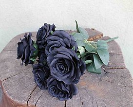 Iný materiál - Dušičky - čierne ruže kytica 45cm - dekorácia - 15761436_