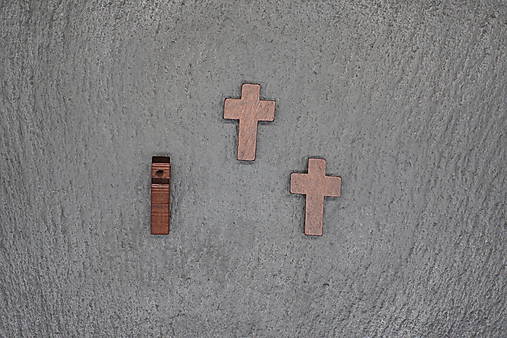 Krížik drevený 21 (Hnedá)