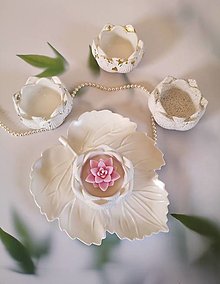 Svietidlá - Nádoba lotos na čajovú sviečku - 15761364_