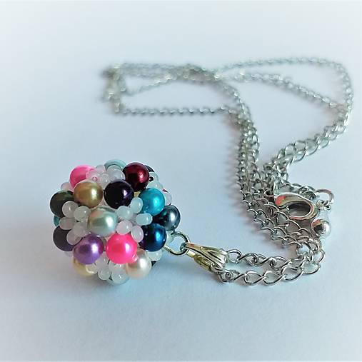 Náhrdelníky - Prívesok FAREBNÝ OŠIAĽ - 15763987_