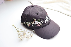 Čiapky, čelenky, klobúky - Vyšívaná šiltovka na objednávku ♡ - 15766244_