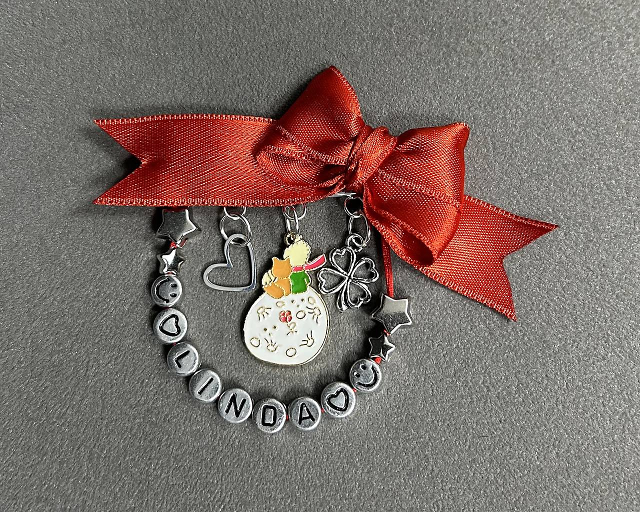 Mašlička proti urieknutiu na kočík/vajíčko "Malý princ a líška" so srdiečkom, štvorlístkom a menom