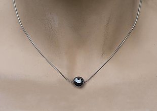 Náhrdelníky - Minimalistický náhrdelník s terahertzom, oceľ 316 L - 15769388_