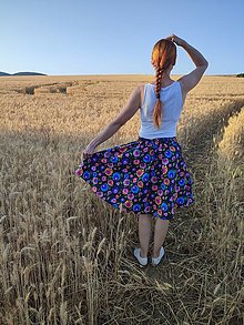 Šaty - Folklórna sukňa - 15774634_