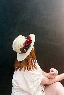 Čiapky, čelenky, klobúky - Letný klobúk s kvetmi (Bordová) - 15775166_