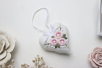 Detské tašky - Vyšívané srdiečko ♡ (Ružové ružičky) - 15777288_