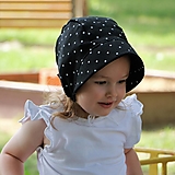 Detské čiapky - Letný detský ľanový čepiec bodka na čiernej - 15779975_