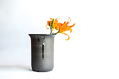 Dekorácie - Sivá váza - 15779028_