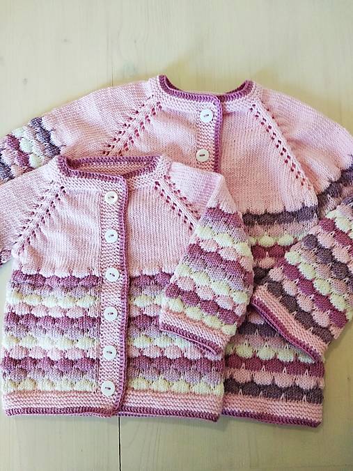 Detské oblečenie - Svetrík z malinovej peny 100% Baby merino - 15778136_