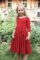 Detské oblečenie - Dievčenské červené bambusové šaty Karlkulka - 15782200_
