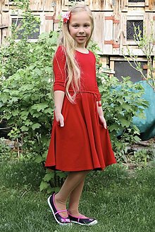 Detské oblečenie - Dievčenské červené bambusové šaty Karlkulka - 15782194_