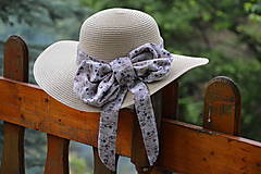 Čiapky, čelenky, klobúky - Dámsky  klobúk  s romantickou mašlou - 15782518_