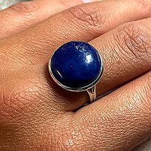 Prstene - Lapis Lazuli Ring / Prsteň s lazuritom v striebornom prevedení - 15788384_