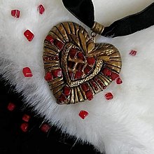 Náhrdelníky - Medailón srdce s granátmi - 15787498_
