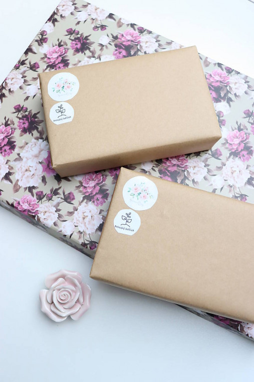 Darčeky pre svadobčanov - Vyšívané vreckovky na objednávku  - 15799089_