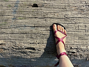 Ponožky, pančuchy, obuv - Barefoot sandále Parádnice bordové - 15802194_