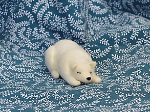 Dekorácie - Ľadový medveď ležiaci, skladom (Mláďa) - 15804600_