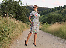 Šaty - Dvojdielne úpletové šaty šedé kvetinové - 15804760_
